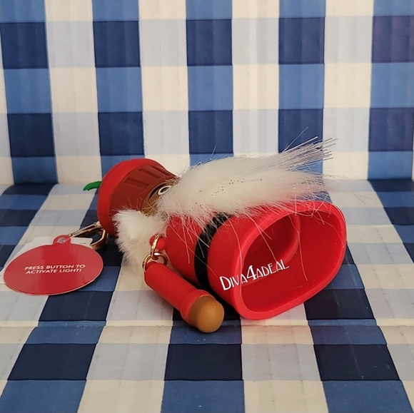 Bath & Body Works Christmas 2023 LIGHT-UP NUTCRACKER Pocketbac Holder - Picture 4 of 4